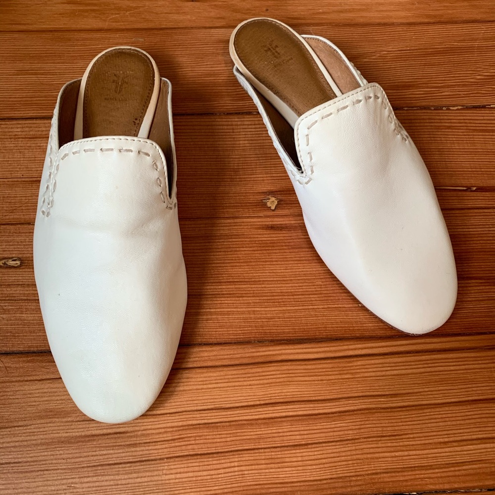 Slip on Frye flats